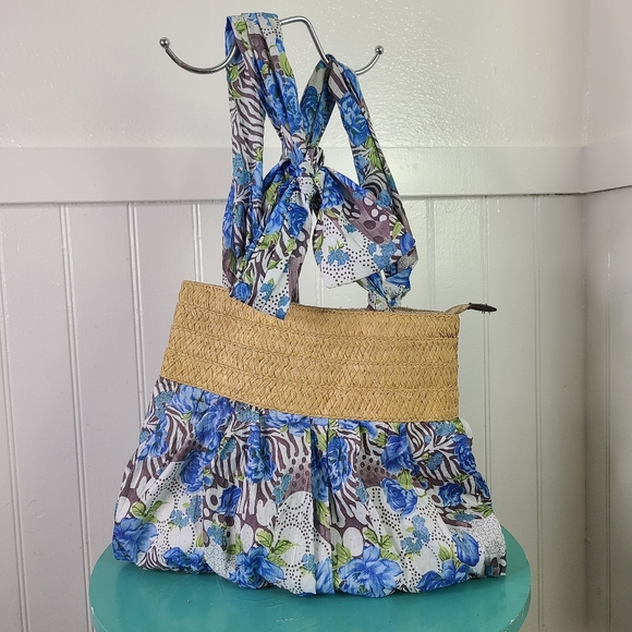 Blue Floral & Animal Print Straw Woven Shoulder Bag - Picture 3 of 9